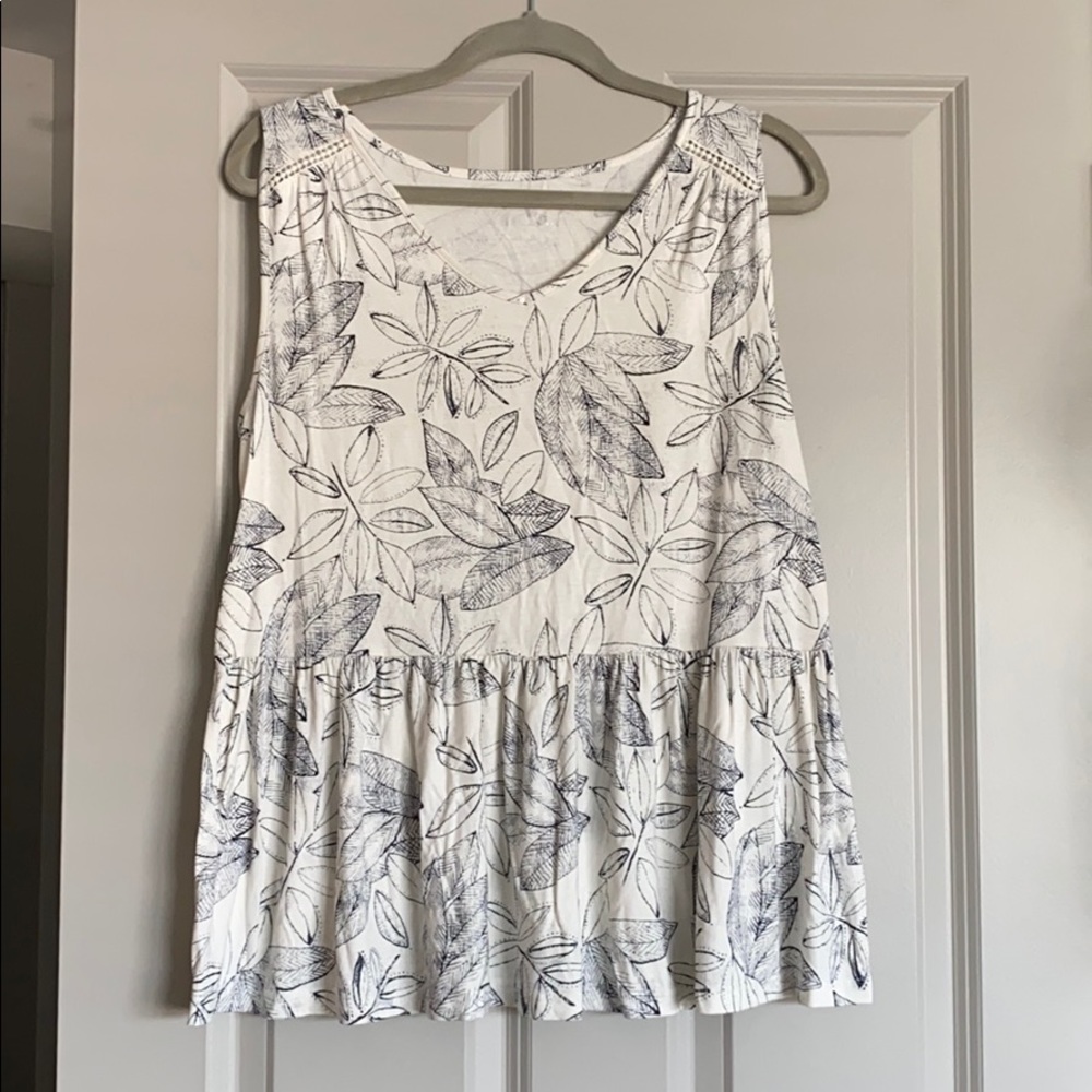 Merona leaf patterned peplum blouse